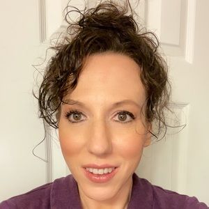 Meet your Posher, Cherie